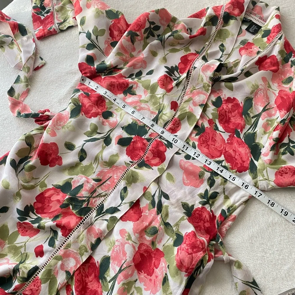 🥀 Tahari Sleepware Floral Roses Robe, XS - Picture 12 of 14